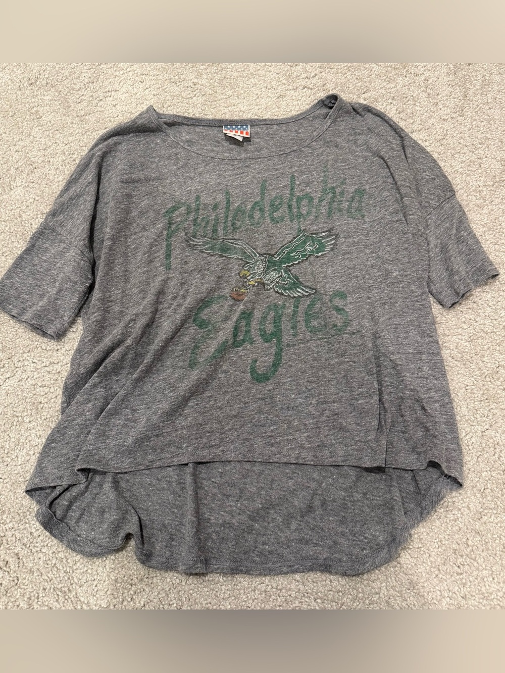Philadelphia Eagles junk food size medium Gray Graphic Tee